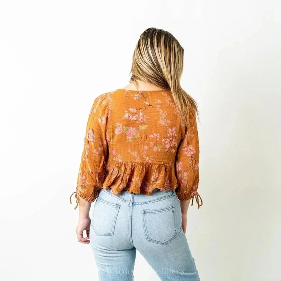 Like New Urban Outfitters Floral Crop Top - M - Picture 4 of 6